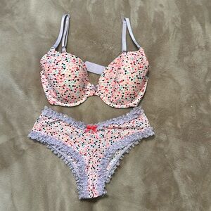 Victoria Secret Bra/Panty Set